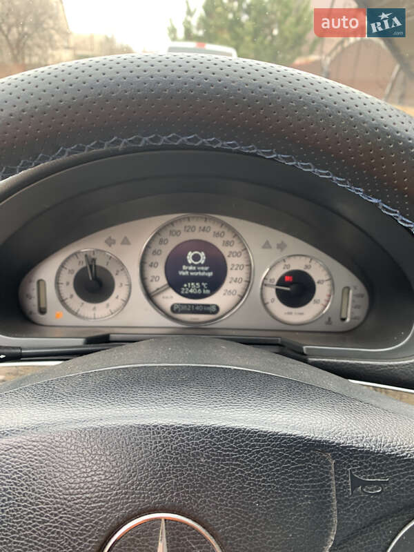 Седан Mercedes-Benz E-Class 2003 в Одессе