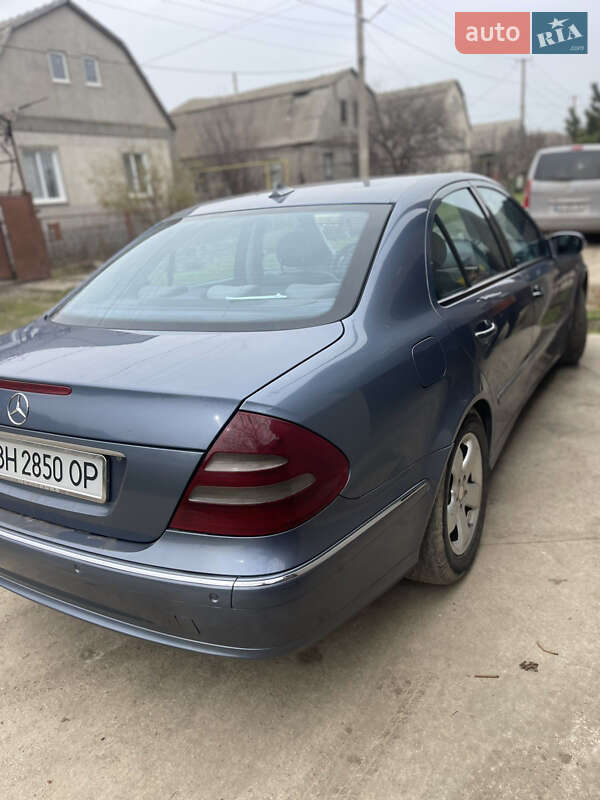 Седан Mercedes-Benz E-Class 2003 в Одессе