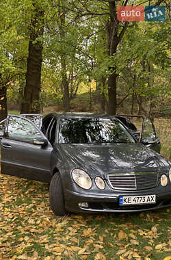 Седан Mercedes-Benz E-Class 2006 в Днепре