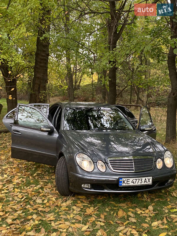 Седан Mercedes-Benz E-Class 2006 в 