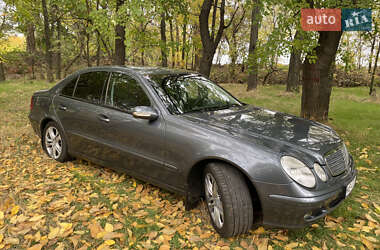 Седан Mercedes-Benz E-Class 2006 в 