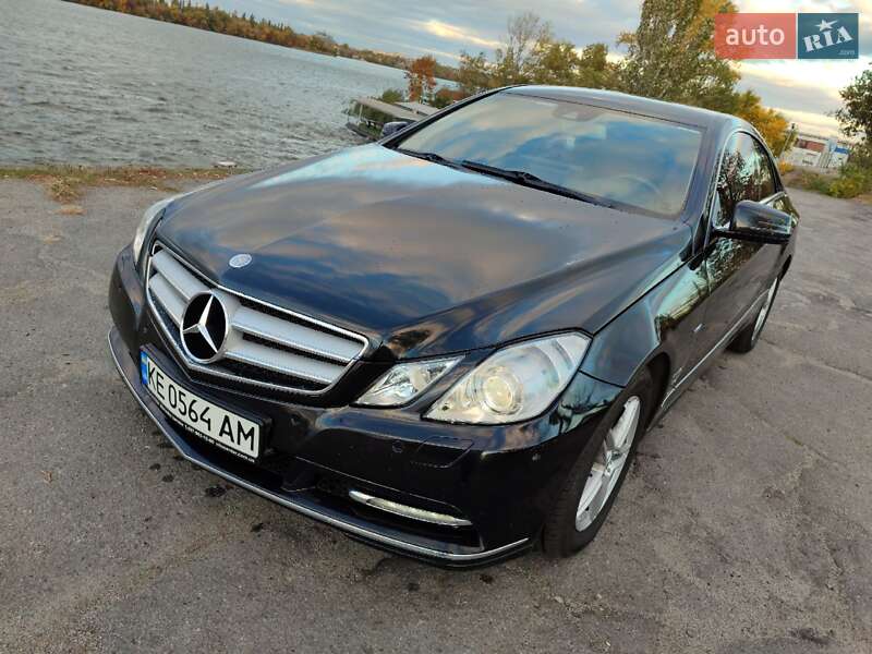 Купе Mercedes-Benz E-Class 2011 в Днепре фото 13 Купе Mercedes-Benz E-Class 2011 в Днепре