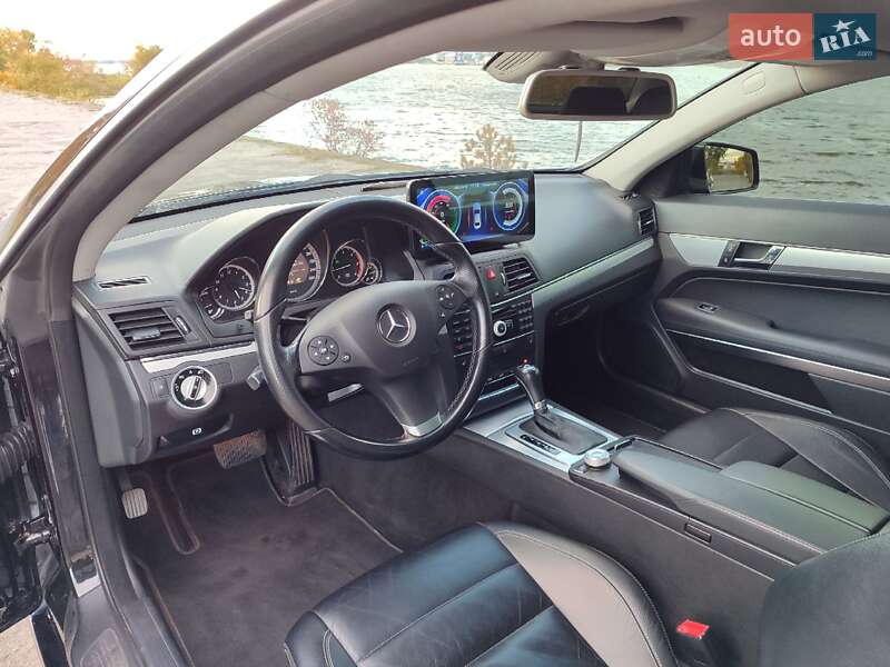 Купе Mercedes-Benz E-Class 2011 в Днепре фото 18 Купе Mercedes-Benz E-Class 2011 в Днепре