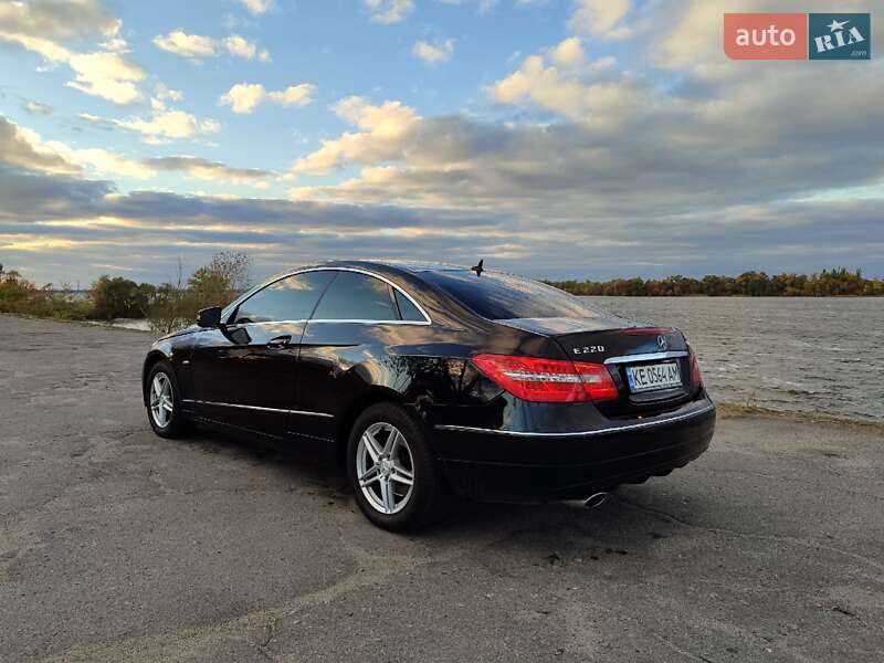 Купе Mercedes-Benz E-Class 2011 в Днепре фото 26 Купе Mercedes-Benz E-Class 2011 в Днепре