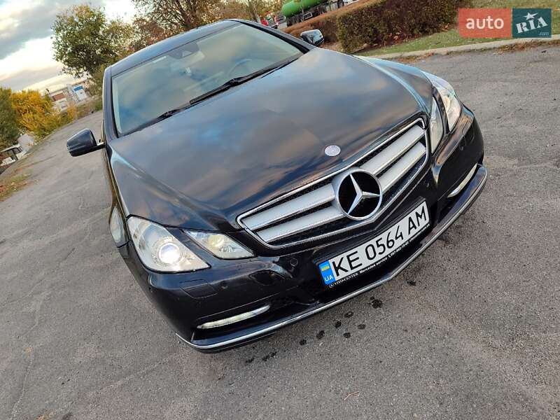 Купе Mercedes-Benz E-Class 2011 в Днепре фото 39 Купе Mercedes-Benz E-Class 2011 в Днепре