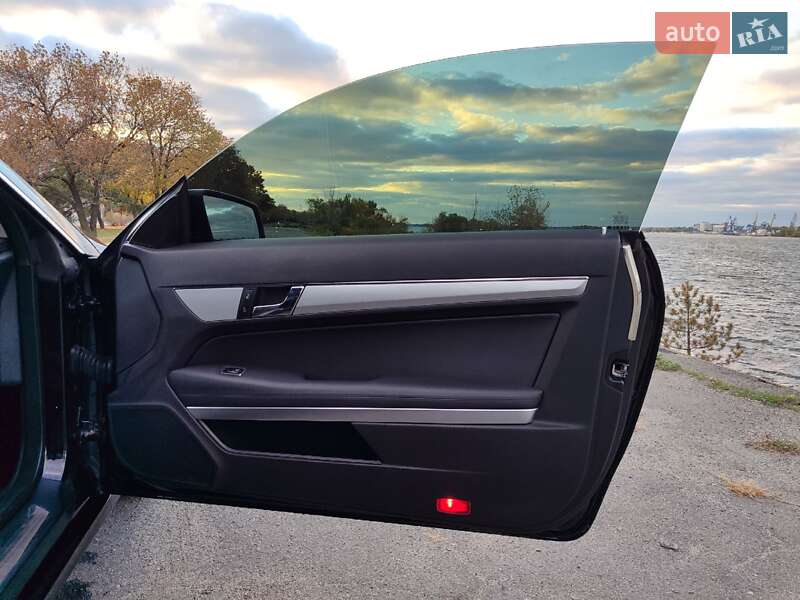 Купе Mercedes-Benz E-Class 2011 в Днепре фото 44 Купе Mercedes-Benz E-Class 2011 в Днепре