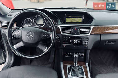 Седан Mercedes-Benz E-Class 2010 в 