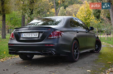 Седан Mercedes-Benz E-Class 2017 в 