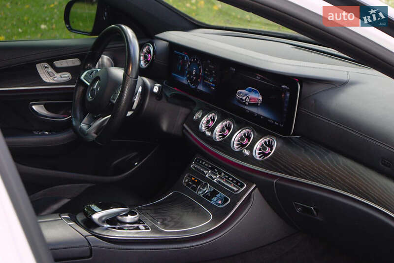 Седан Mercedes-Benz E-Class 2017 в Києві