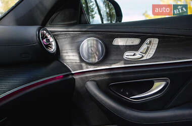 Седан Mercedes-Benz E-Class 2017 в 