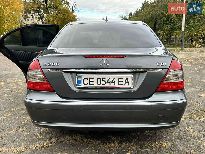 Седан Mercedes-Benz E-Class 2007 в Новодністровську