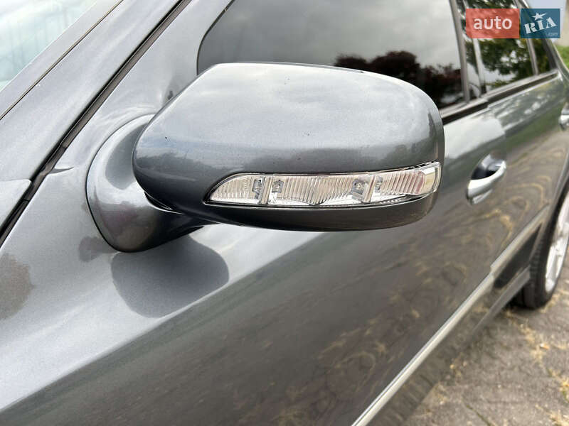 Седан Mercedes-Benz E-Class 2007 в Новодністровську