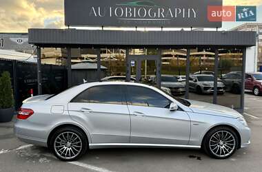 Седан Mercedes-Benz E-Class 2009 в 