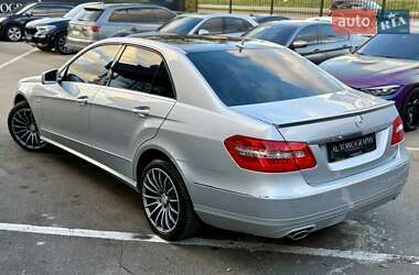 Седан Mercedes-Benz E-Class 2009 в 