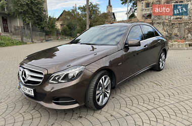 Седан Mercedes-Benz E-Class 2015 в 