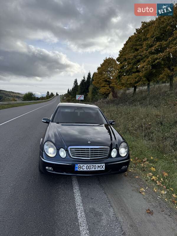 Седан Mercedes-Benz E-Class 2006 в Турке