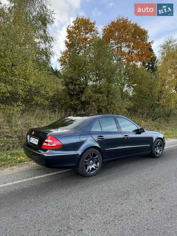 Седан Mercedes-Benz E-Class 2006 в Турке