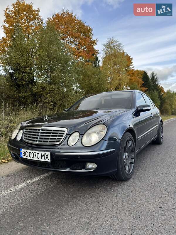 Седан Mercedes-Benz E-Class 2006 в Турке