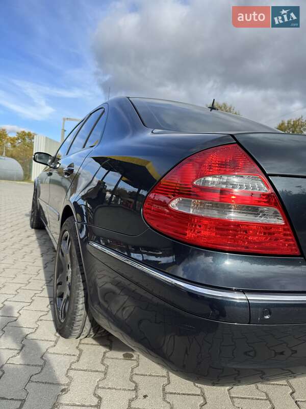 Седан Mercedes-Benz E-Class 2006 в Турке