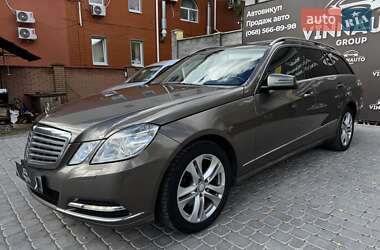Универсал Mercedes-Benz E-Class 2013 в 
