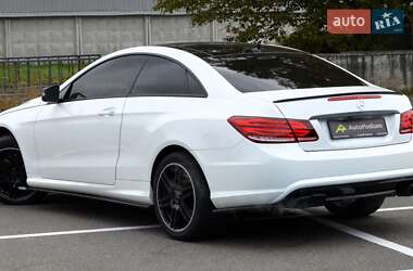 Купе Mercedes-Benz E-Class 2012 в 