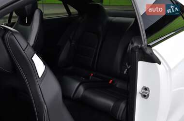Купе Mercedes-Benz E-Class 2012 в 