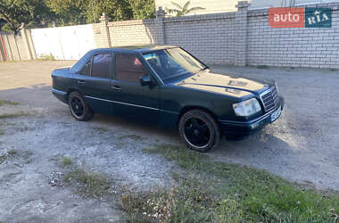 Седан Mercedes-Benz E-Class 1994 в 