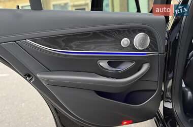 Седан Mercedes-Benz E-Class 2021 в 