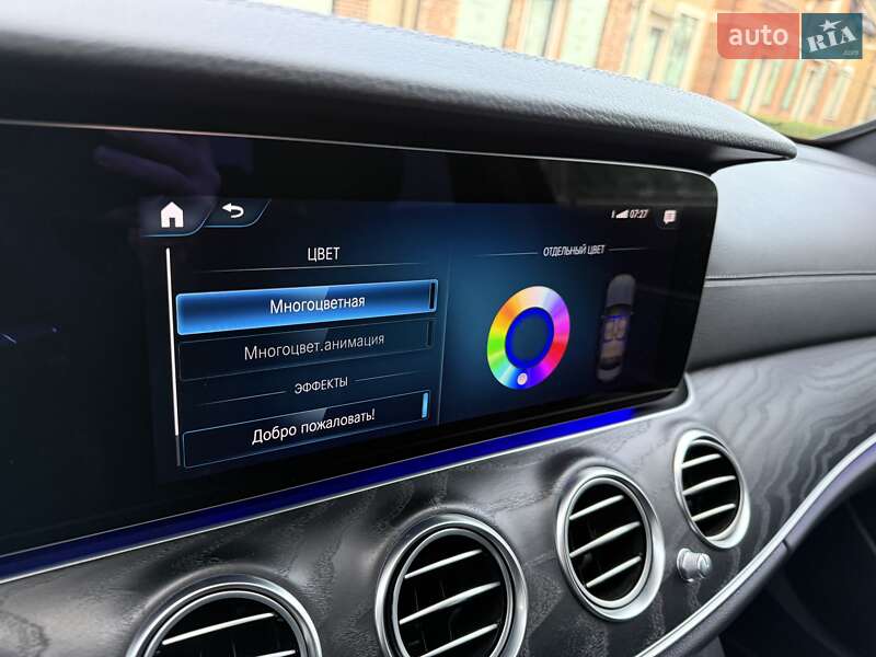 Седан Mercedes-Benz E-Class 2021 в Киеве