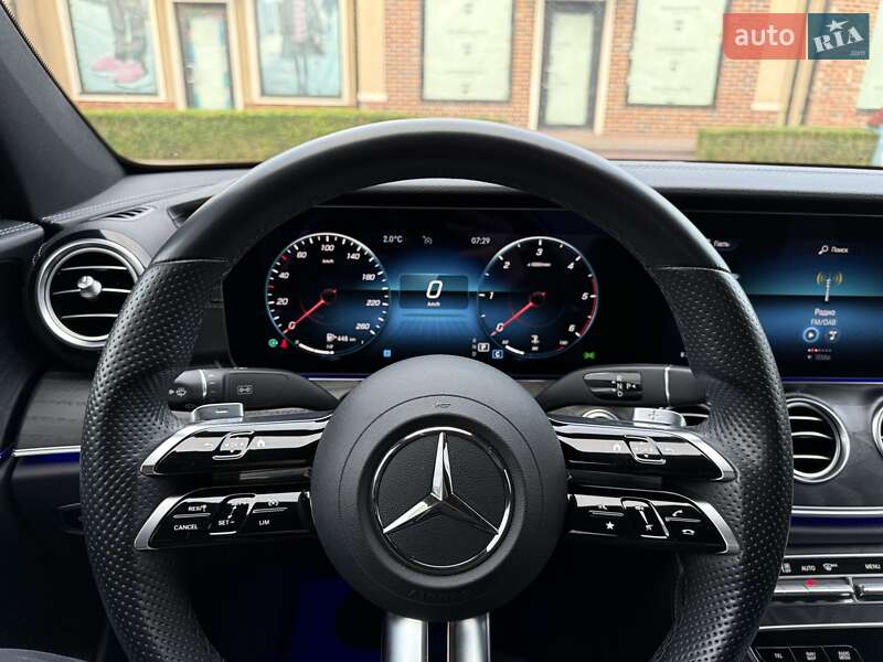 Седан Mercedes-Benz E-Class 2021 в Киеве