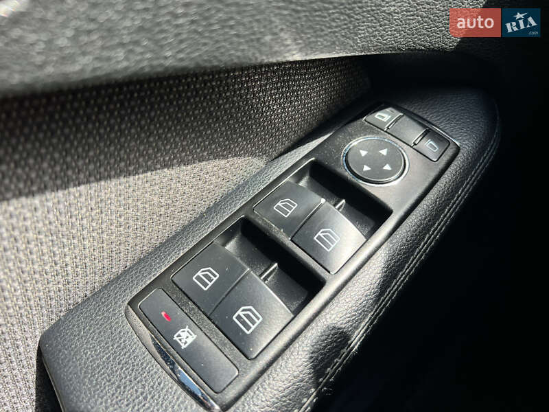 Седан Mercedes-Benz E-Class 2010 в Умани фото 20 Седан Mercedes-Benz E-Class 2010 в Умани