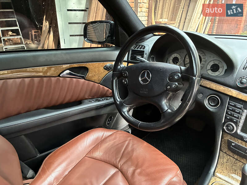 Седан Mercedes-Benz E-Class 2006 в Ивано-Франковске