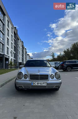 Седан Mercedes-Benz E-Class 1998 в Львове