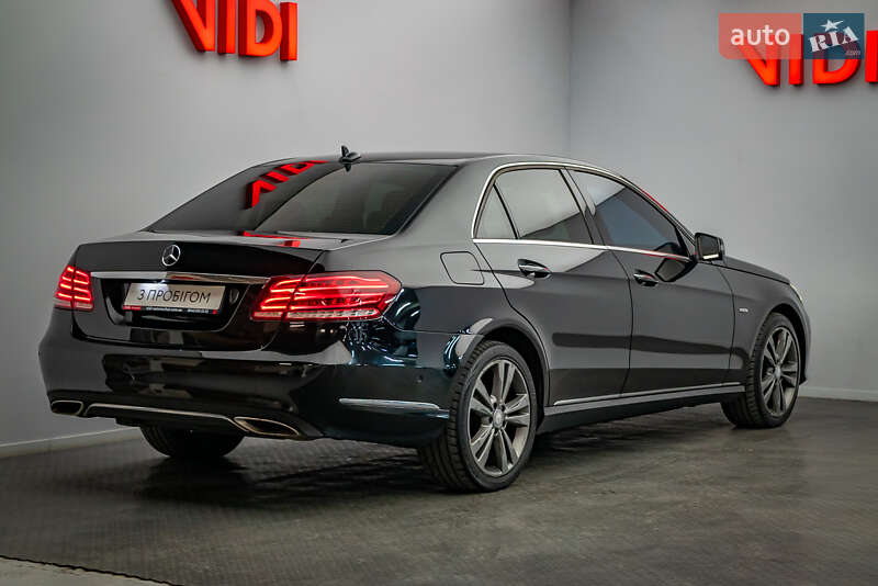 Седан Mercedes-Benz E-Class 2015 в Киеве