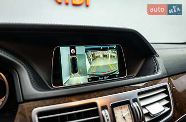 Седан Mercedes-Benz E-Class 2015 в 