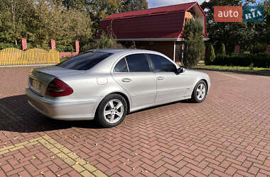 Седан Mercedes-Benz E-Class 2004 в 