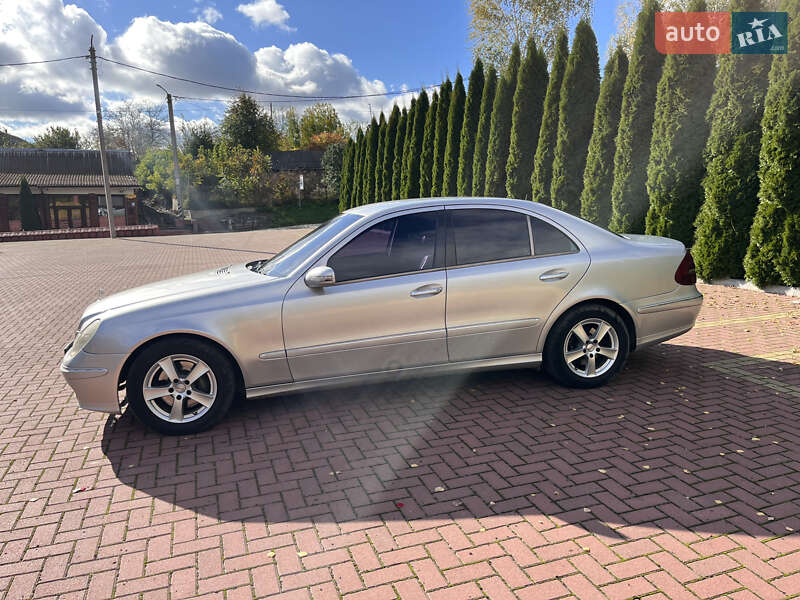 Седан Mercedes-Benz E-Class 2004 в Хмельницком