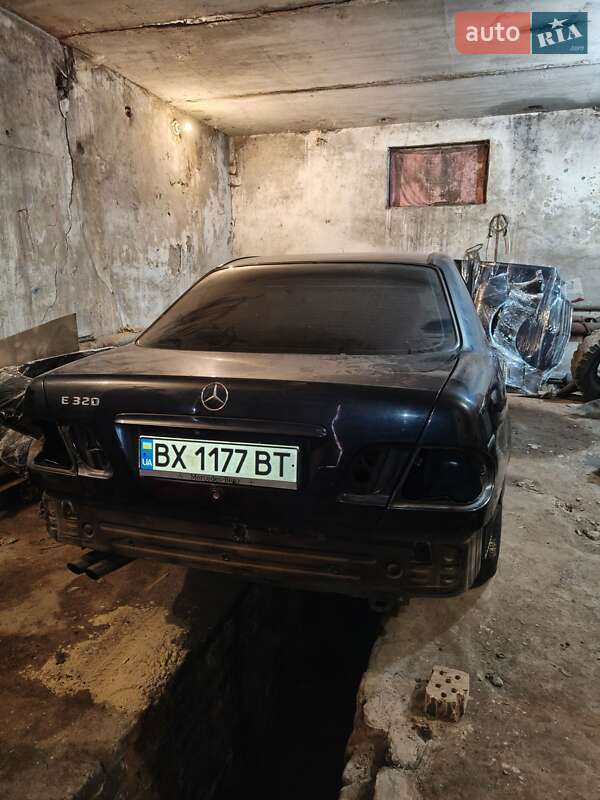 Mercedes-Benz E-Class 1997