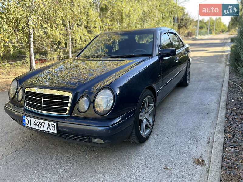 Седан Mercedes-Benz E-Class 1997 в Одессе