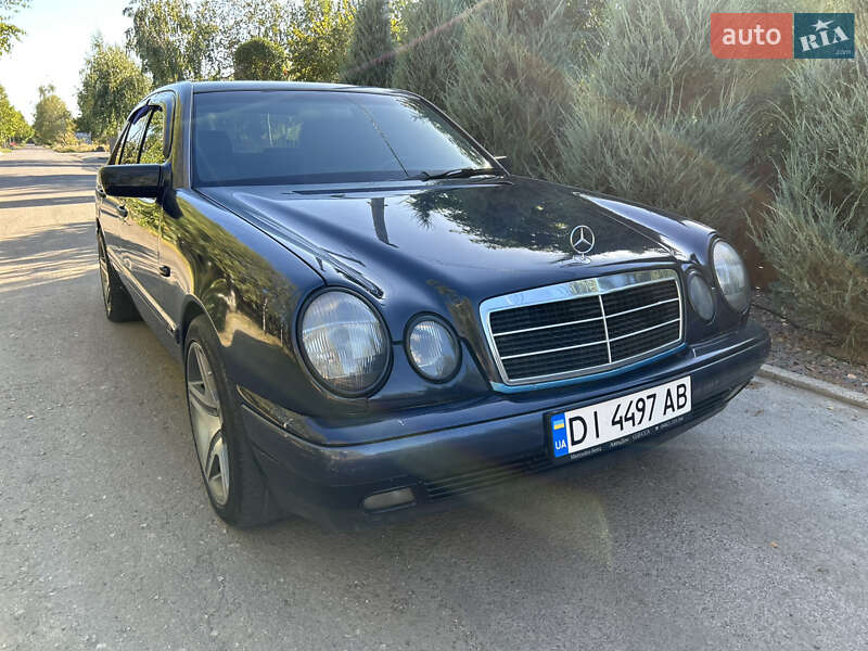 Седан Mercedes-Benz E-Class 1997 в Одессе