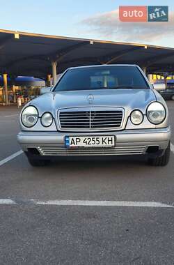 Седан Mercedes-Benz E-Class 1998 в Запорожье