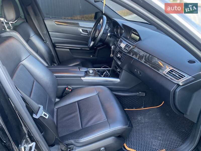 Седан Mercedes-Benz E-Class 2013 в Виннице