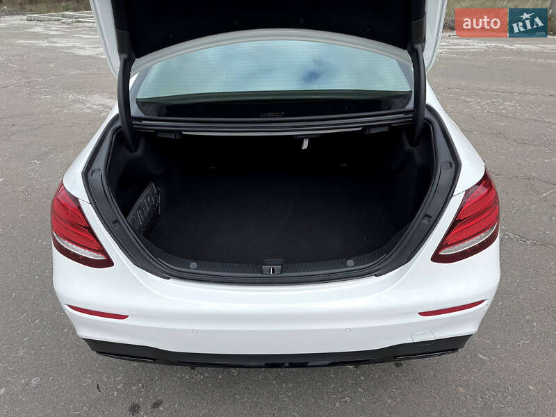 Седан Mercedes-Benz E-Class 2020 в Киеве фото 91 Седан Mercedes-Benz E-Class 2020 в Киеве