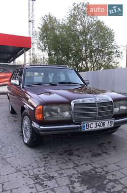 Універсал Mercedes-Benz E-Class 1984 в 