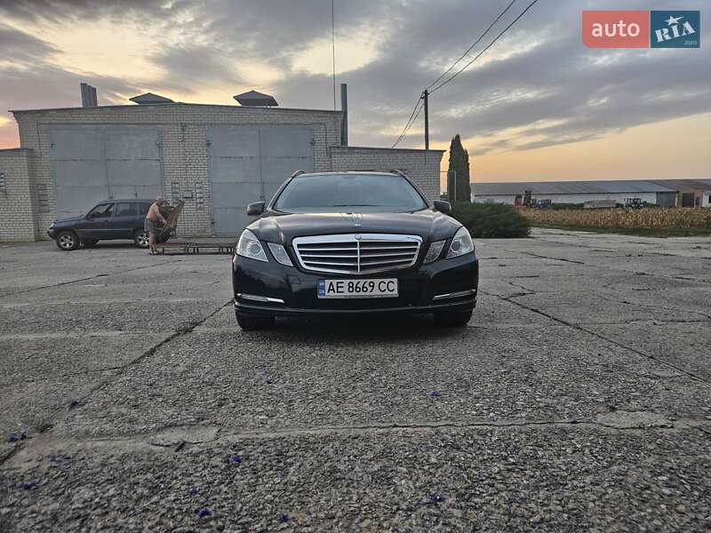 Універсал Mercedes-Benz E-Class 2011 в Дніпрі фото 5 Універсал Mercedes-Benz E-Class 2011 в Дніпрі