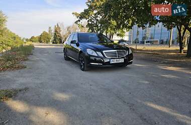 Универсал Mercedes-Benz E-Class 2011 в 