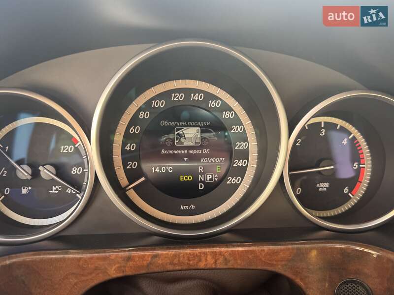 Универсал Mercedes-Benz E-Class 2013 в Львове фото 40 Универсал Mercedes-Benz E-Class 2013 в Львове