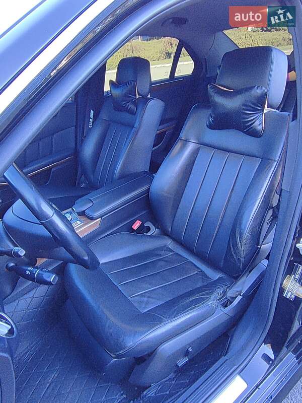 Седан Mercedes-Benz E-Class 2012 в Умані