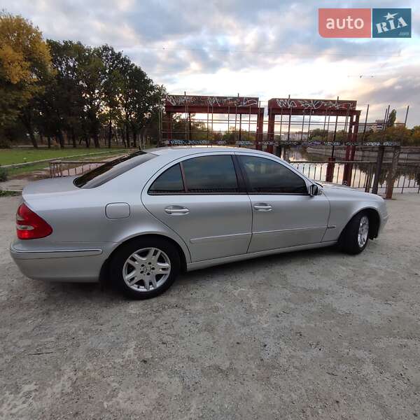 Седан Mercedes-Benz E-Class 2002 в Кропивницком