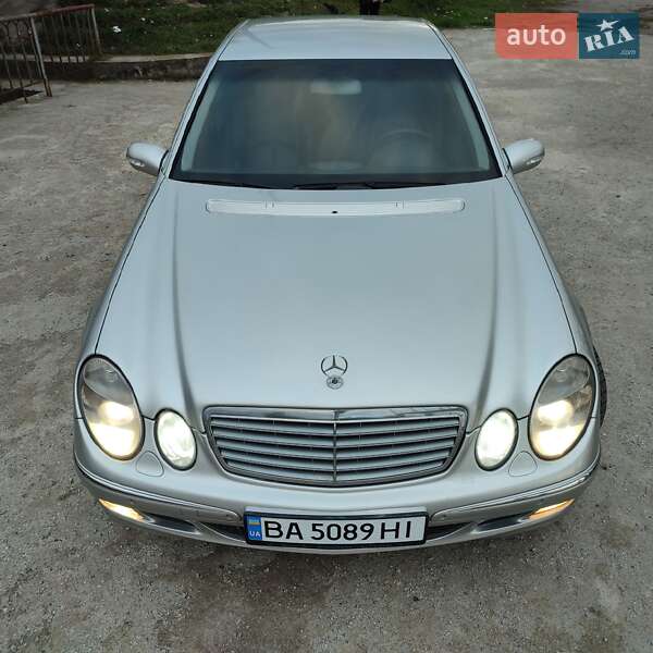 Седан Mercedes-Benz E-Class 2002 в Кропивницком